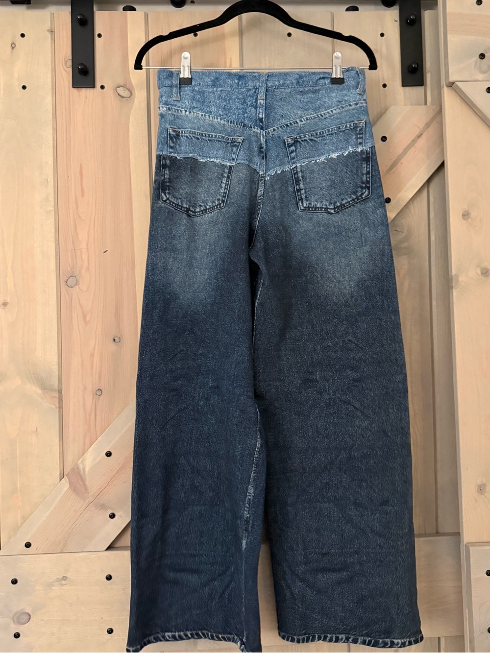 EUC Elan Two Tone Wide-Leg Sweatpant Jeans - Picture 6 of 14